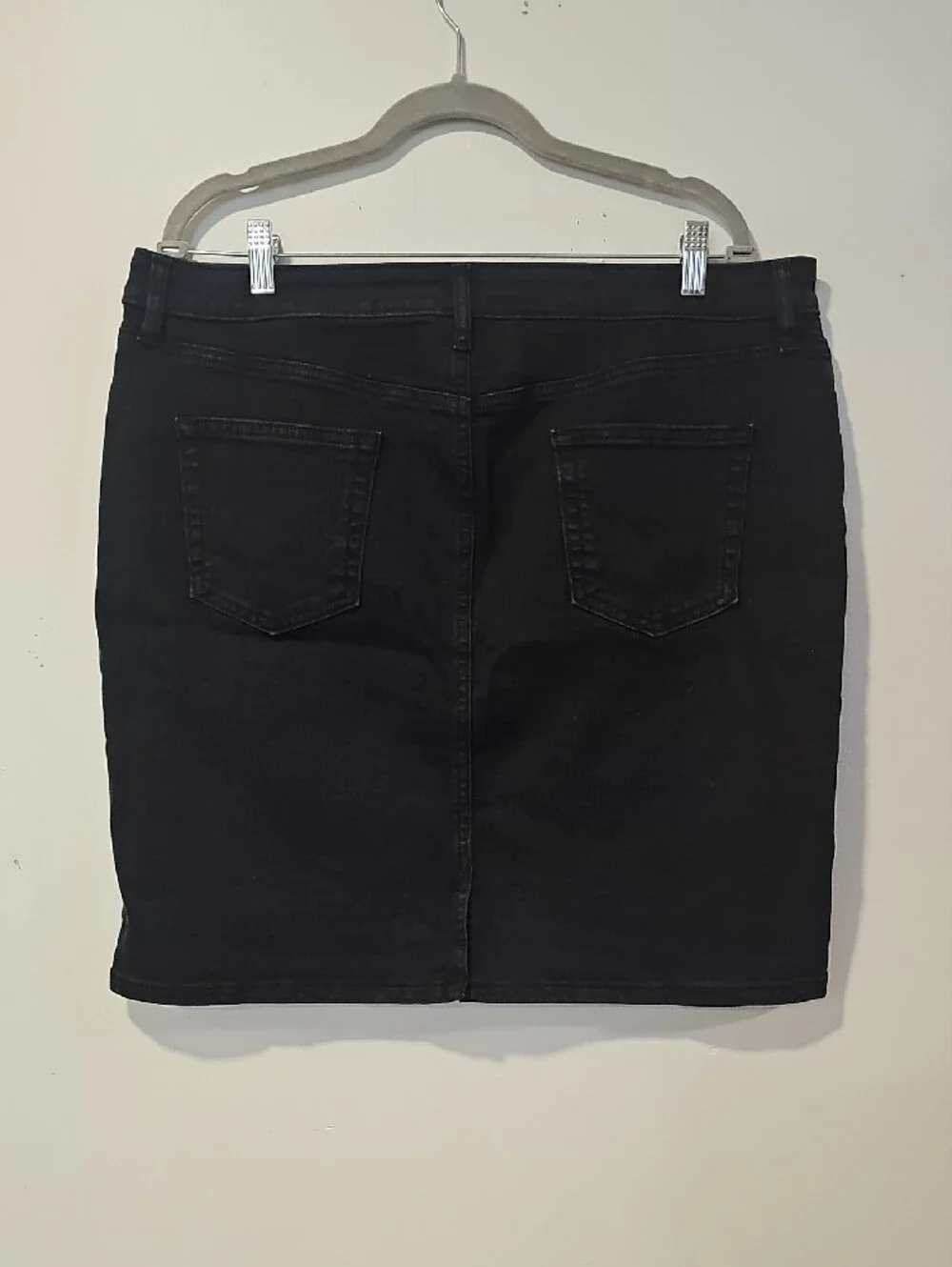 Amazon Essentials Black Pencil Denim Skirt
